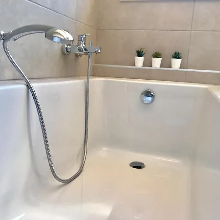 Cortile * كانوبيو